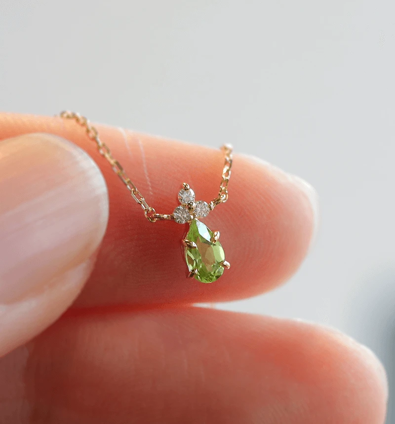 K18 ペリドット＆ダイヤモンドのネックレス ~Ello Lilas~ 8月誕生石