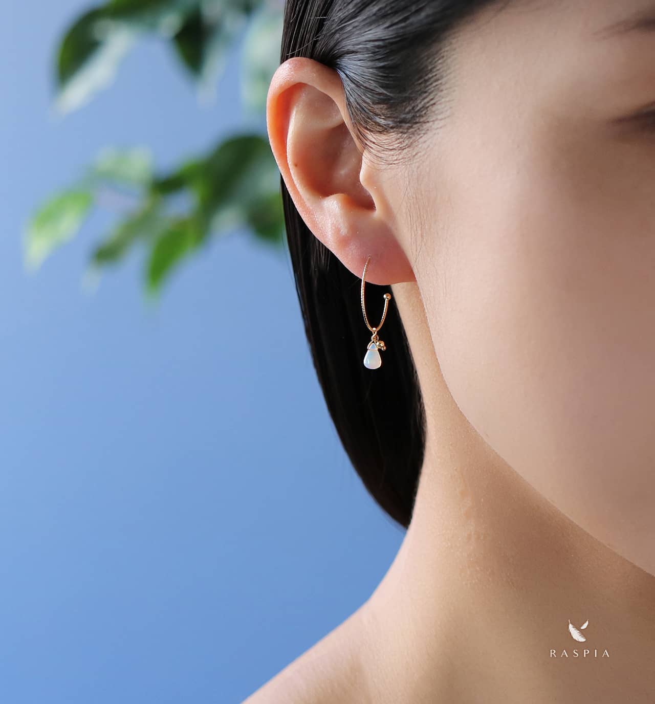 高品質ホワイトオパール K10フープピアス Radiant Moments イヤリング変更可能 ジュエリーブランド Raspia Jewelry