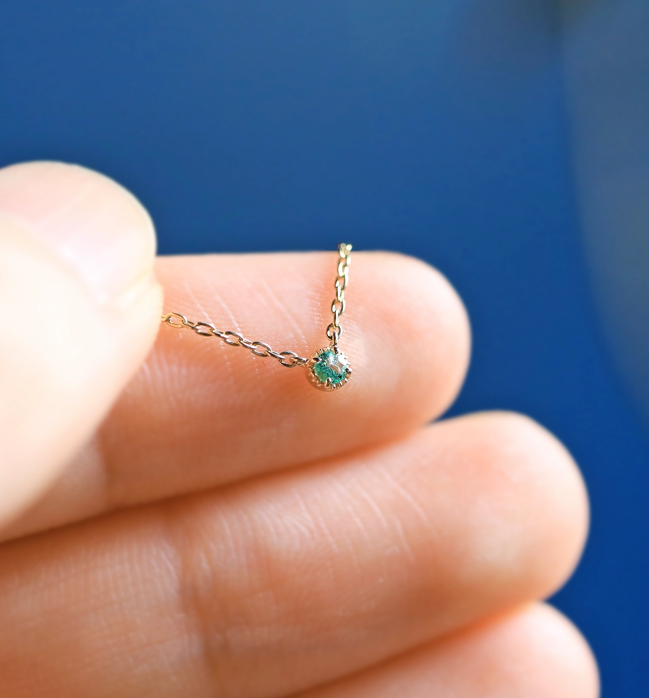 5月誕生石 K10 エメラルドの一粒ネックレス ~Petela~ (K18 変更