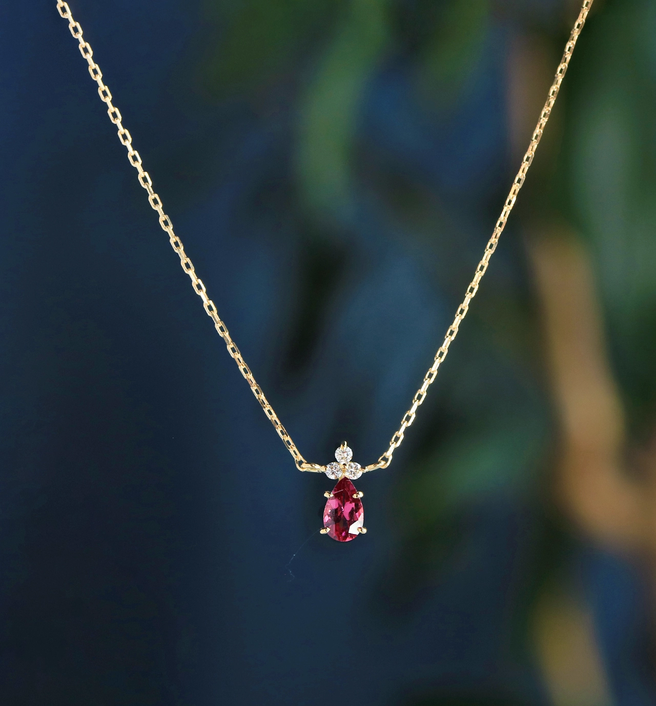 グロッセ シュテルン・ブルーメ クリスタルネックレス&イヤリング 星の