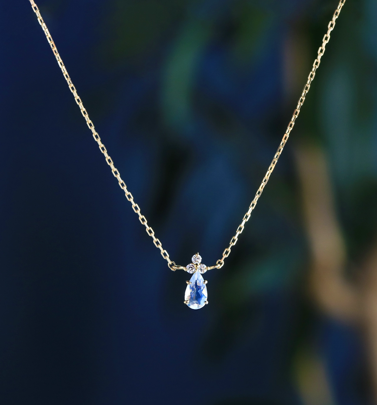 K18 ブルームーンストーン＆ダイヤモンドのネックレス ~Ello Lilas