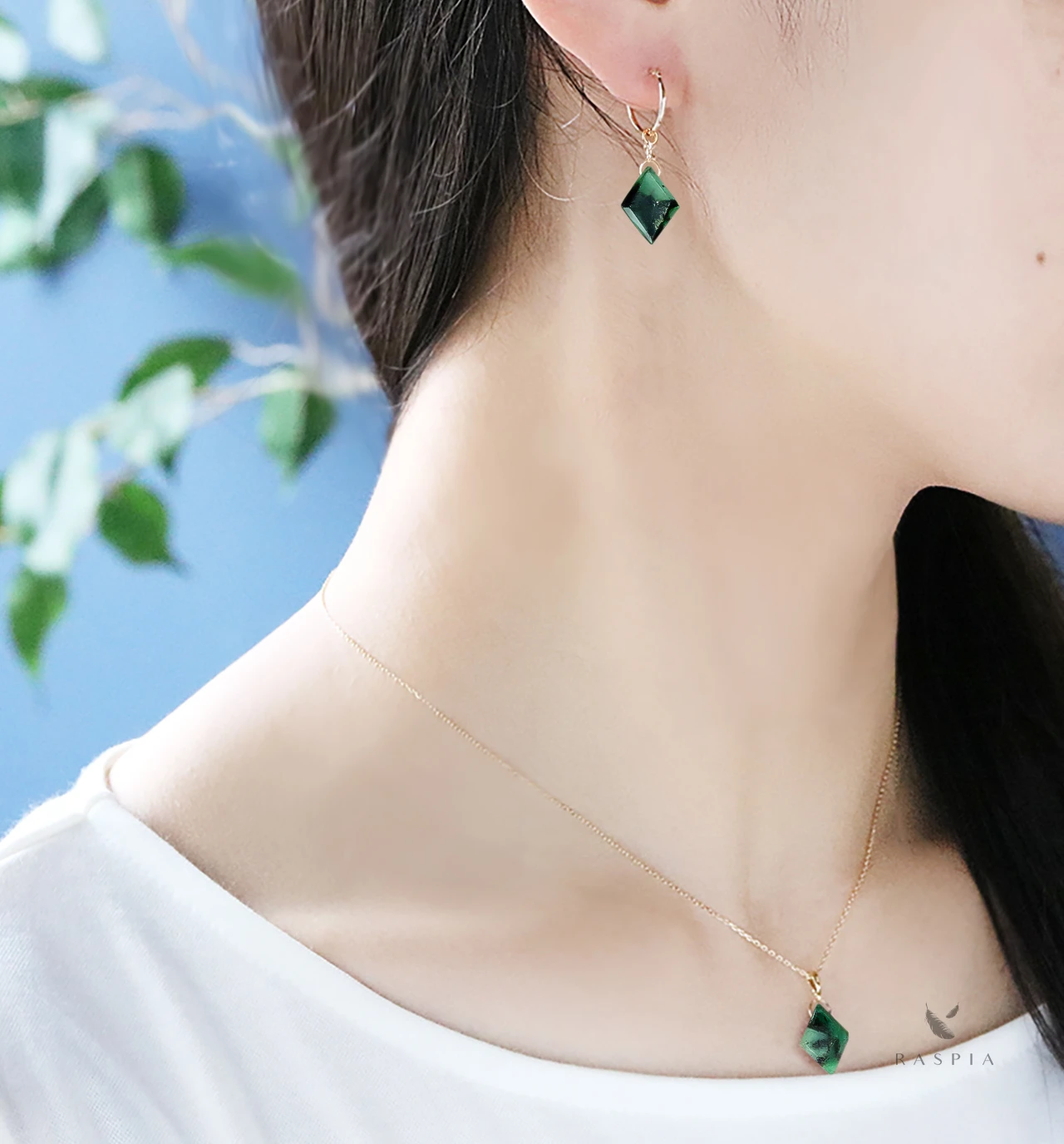 5月誕生石 K10 エメラルド(ダイヤカット) ネックレスチャーム